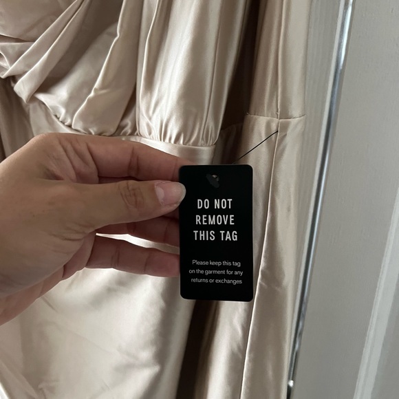 New Express Satin One Shoulder Ruched Maxi Dress - Picture 5 of 8